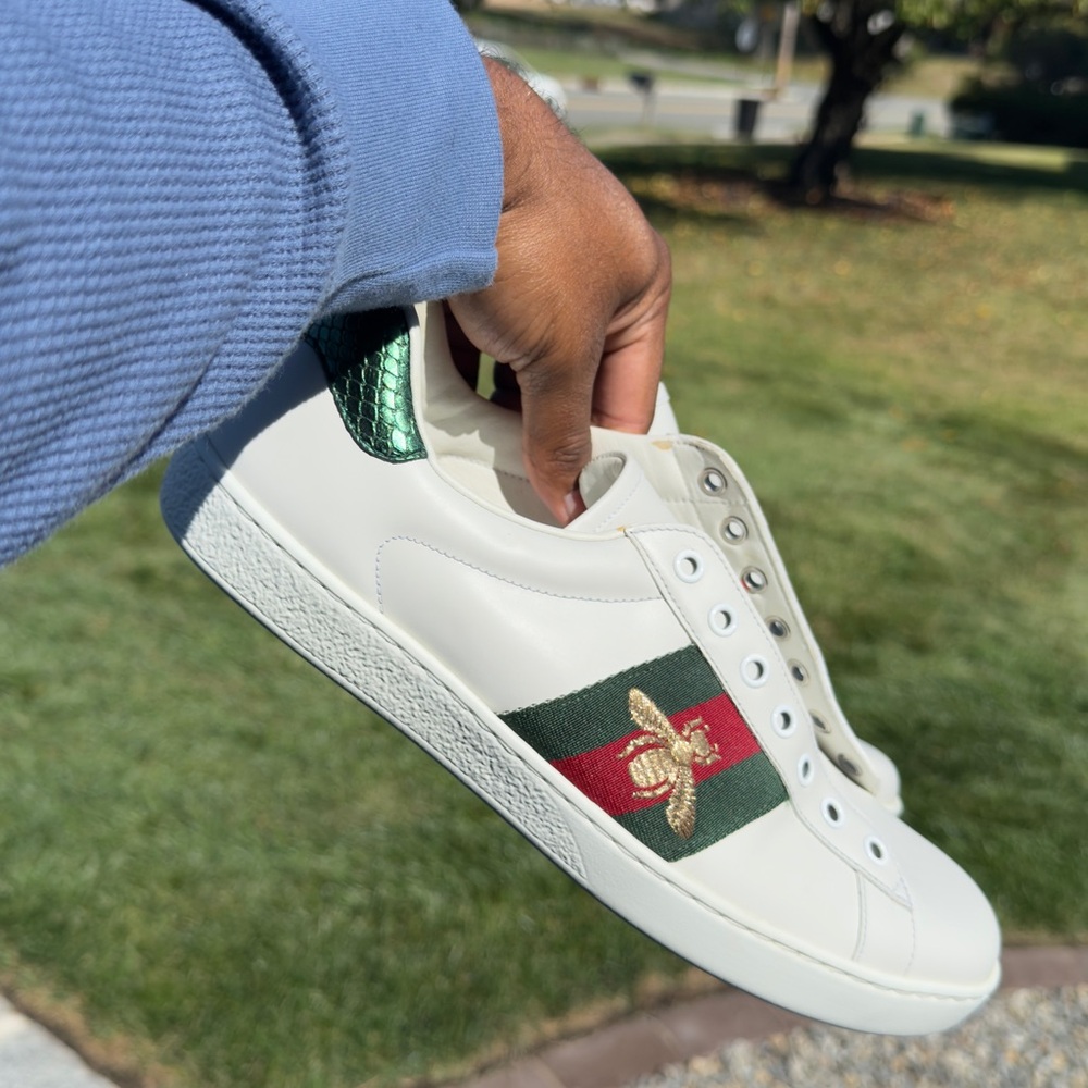 Gucci White Sneakers with Green and Red Stripe